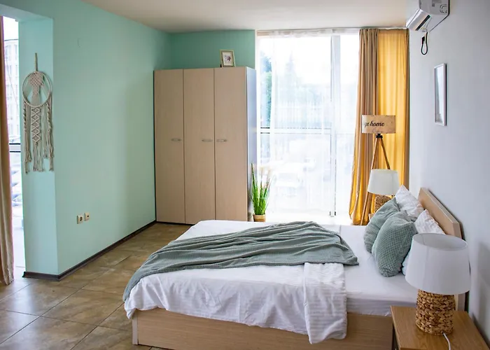 Flame شقة ساني بيتش